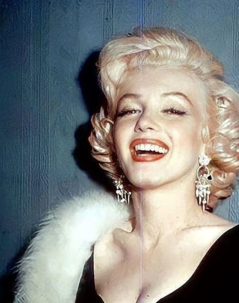 How to Have the Marilyn Munroe Effect